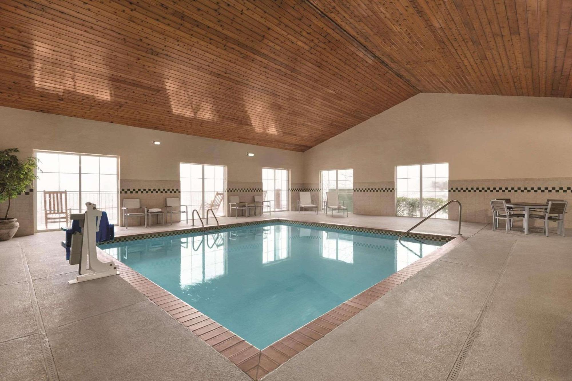 Country Inn & Suites By Radisson, Boone, Nc Exteriér fotografie